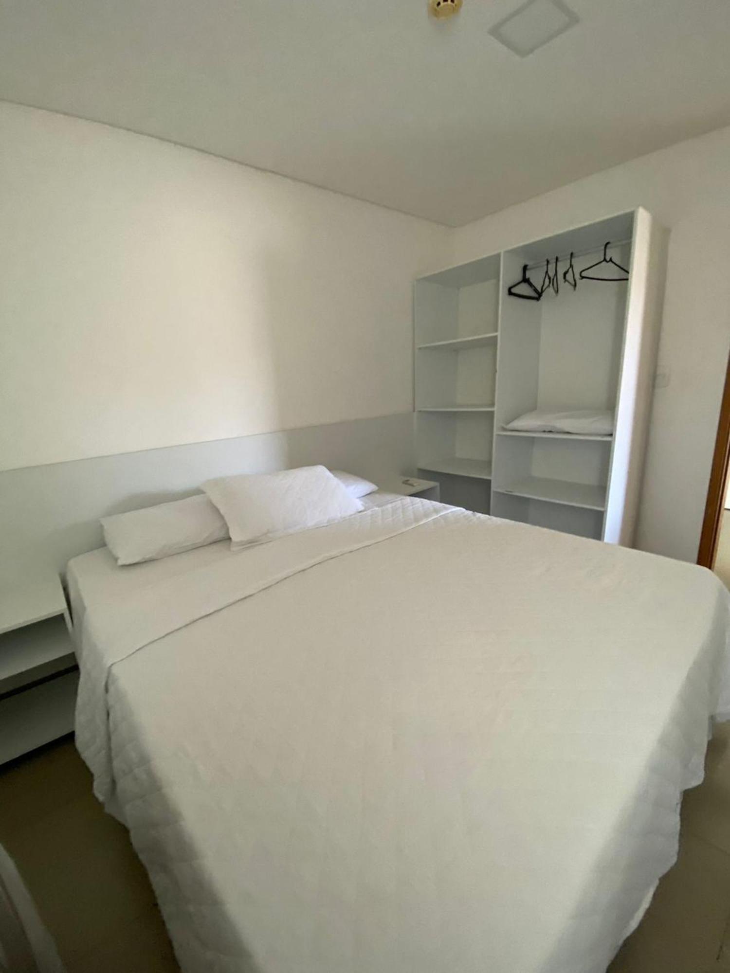 Flat Completo A 50 Metros Da Apartamento *